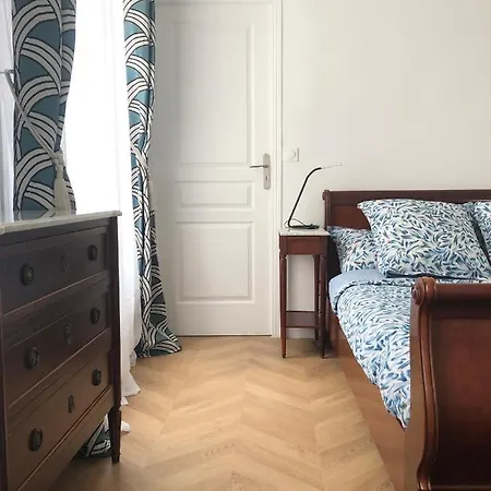 Quartier St Louis - 10 Mins Walking Chateau Lägenhet