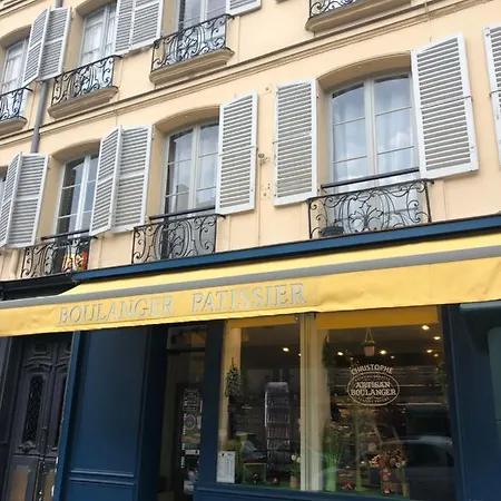 Quartier St Louis - 10 Mins Walking Chateau Versailles