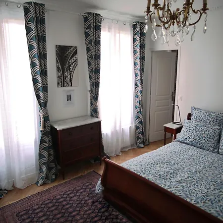 Lägenhet Quartier St Louis - 10 Mins Walking Chateau