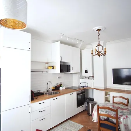 Quartier St Louis - 10 Mins Walking Chateau Lägenhet