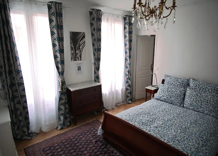 Appartement Quartier St Louis - 10 Mins Walking Château